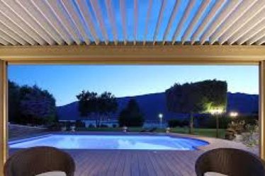 Aménagement terrasse : erreurs à éviter lors du choix de l’ombrage
